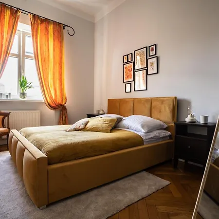 Old Town Heart Xv - Nowy świat * Warszawa